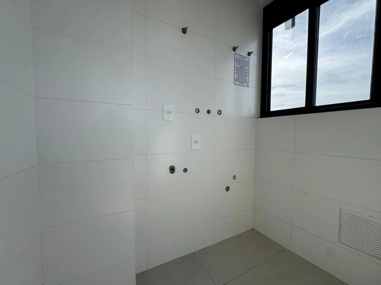 Imagem Apartamento com vista para o mar à venda com 115m2 por R$ 3.300.000,00