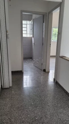 Imagem Sobrado comercial com 300 metros quadrados de terreno e 230 metros quadrados de área construída, 2...