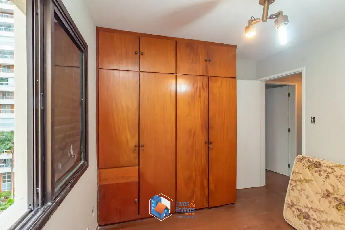 Imagem Apartamento para venda em Moema com 3 quartos, sendo 1 suíte, 113m²