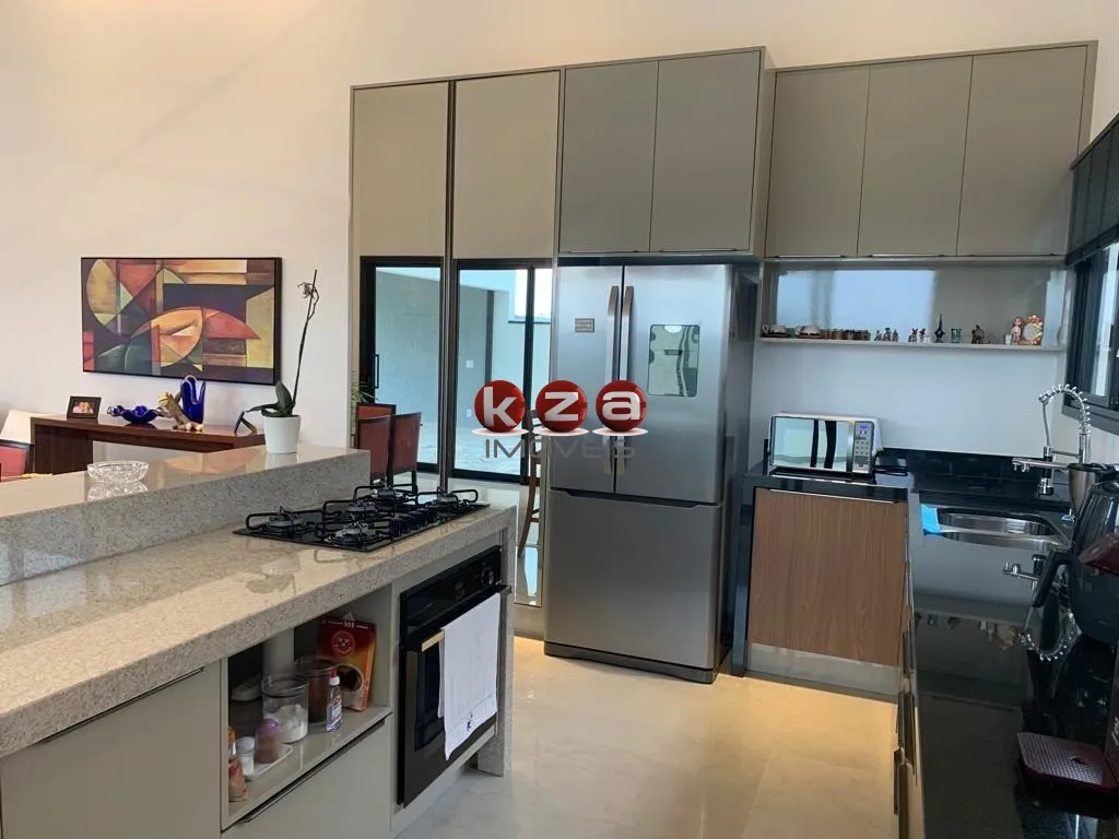Imagem Casa à venda no Bairro Pinheirinho em Vinhedo com 2 quartos sendo 1 suíte, 2 vagas, 149 m². Aproveite!