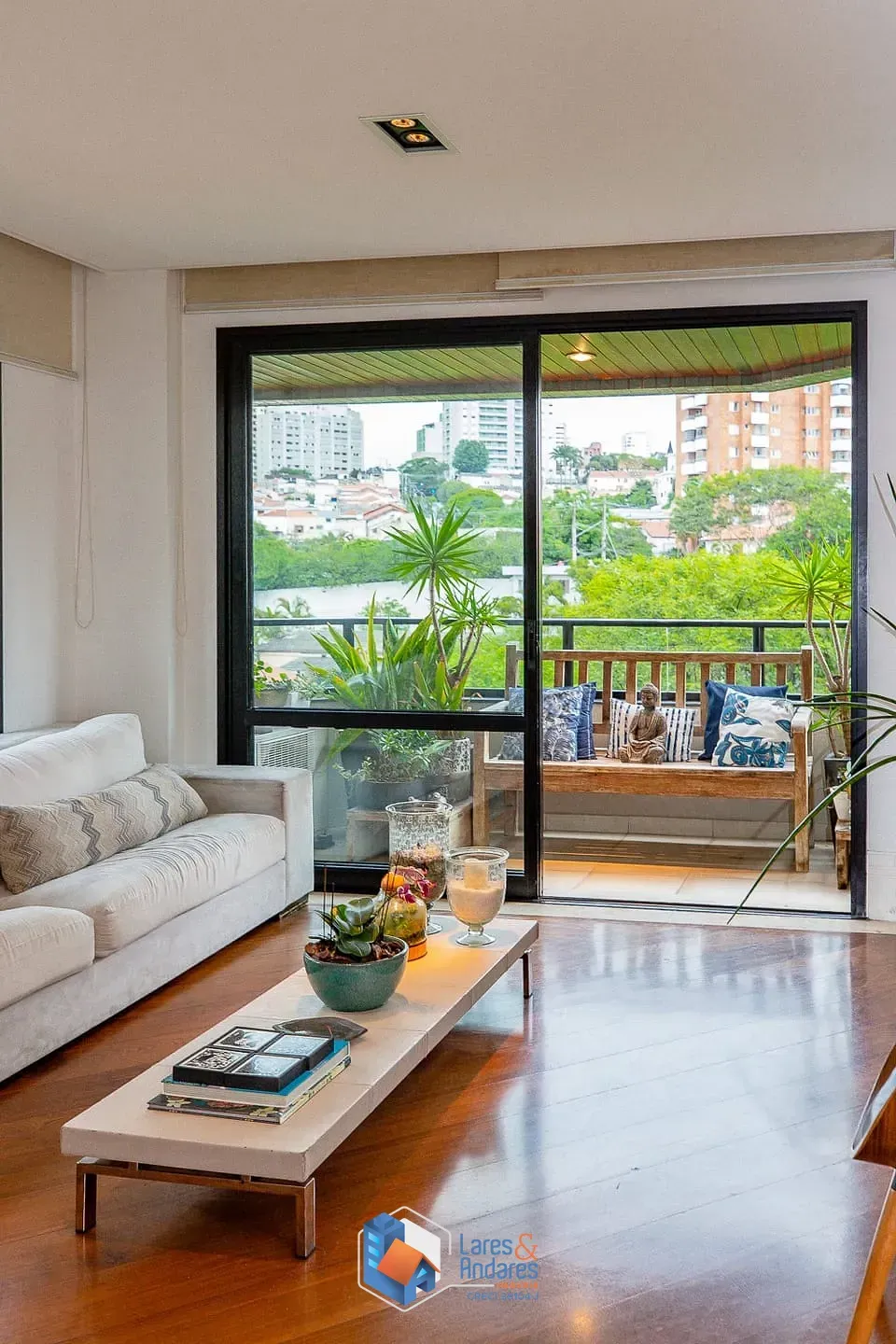 Imagem Apartamento para venda em Vila Mariana com 3 quartos, sendo 3 suítes, 205m²