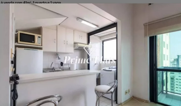 Imagem Flat disponível para venda no International Duplex Residence em Moema, com 42m², 1 dormitório e 1 vaga de garagem