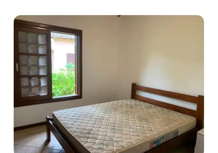 Imagem Casa na Praia para Venda em São Sebastião, Camburiznho, 3 dormitórios, 3 suítes, 4 banheiros, 3 vagas