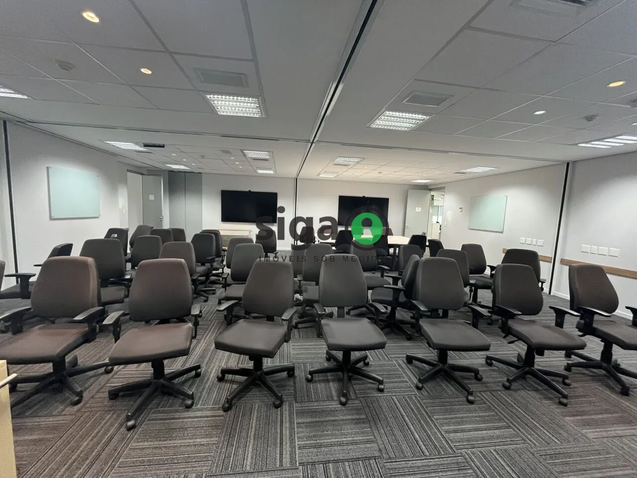 Imagem Conjunto Comercial de 743m², locação - Jardim São Luiz - São Paulo/SP