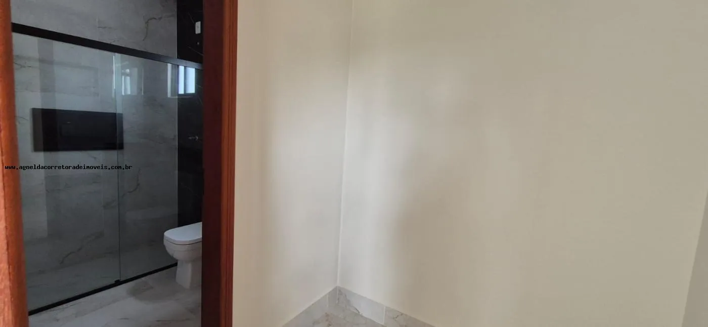 Imagem Casa em Condomínio para Venda em Parnamirim, Cajupiranga, 5 dormitórios, 3 suítes, 4 banheiros, 4 vagas