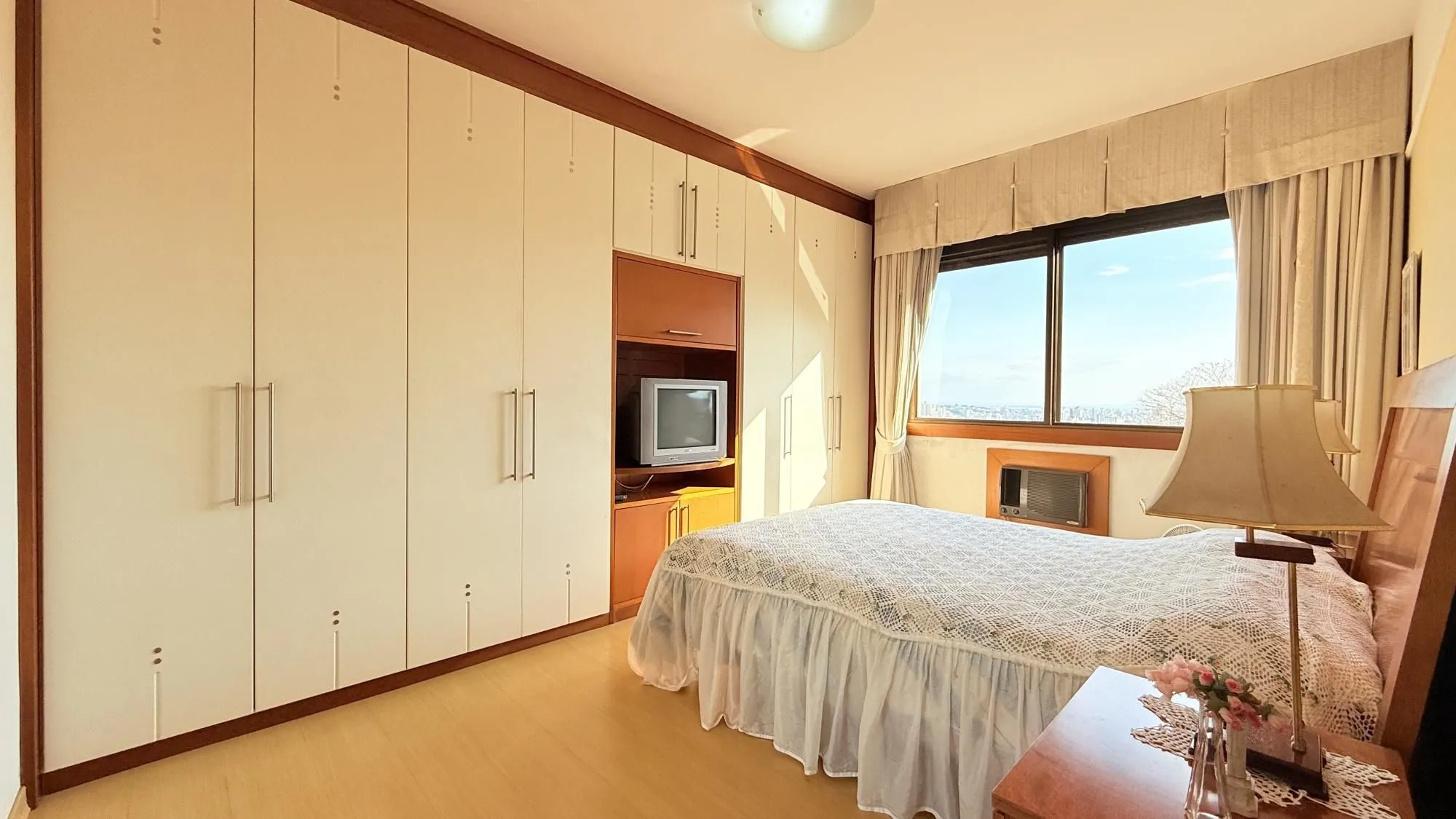 Imagem Lindo Apartamento com 3 dormitório 1 suíte com vista para o Jardim Botânico