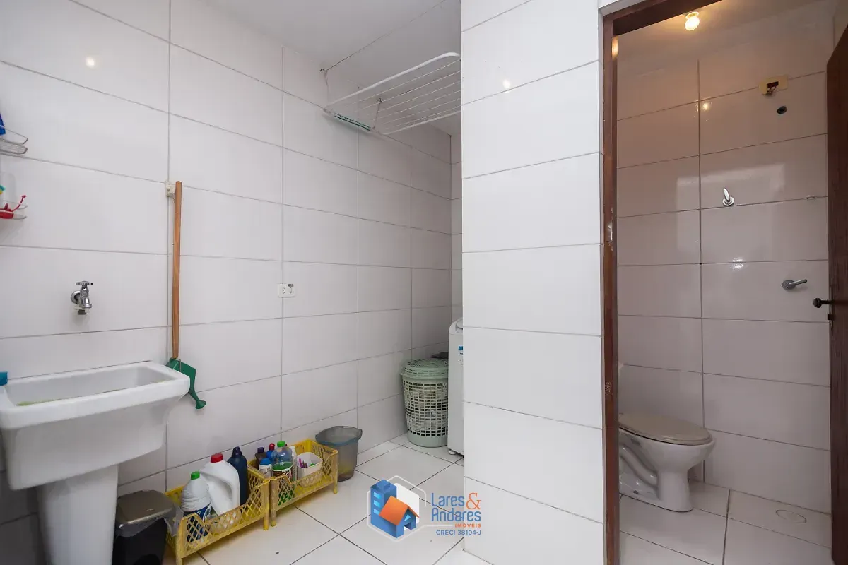 Imagem Casa para venda em Cidade Monções com 3 quartos, sendo 1 suíte, 217m²