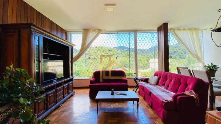 Imagem Casa com 3 dormitórios sendo 2 suítes à venda, 161 m² Carlos Guinle - Teresópolis/RJ