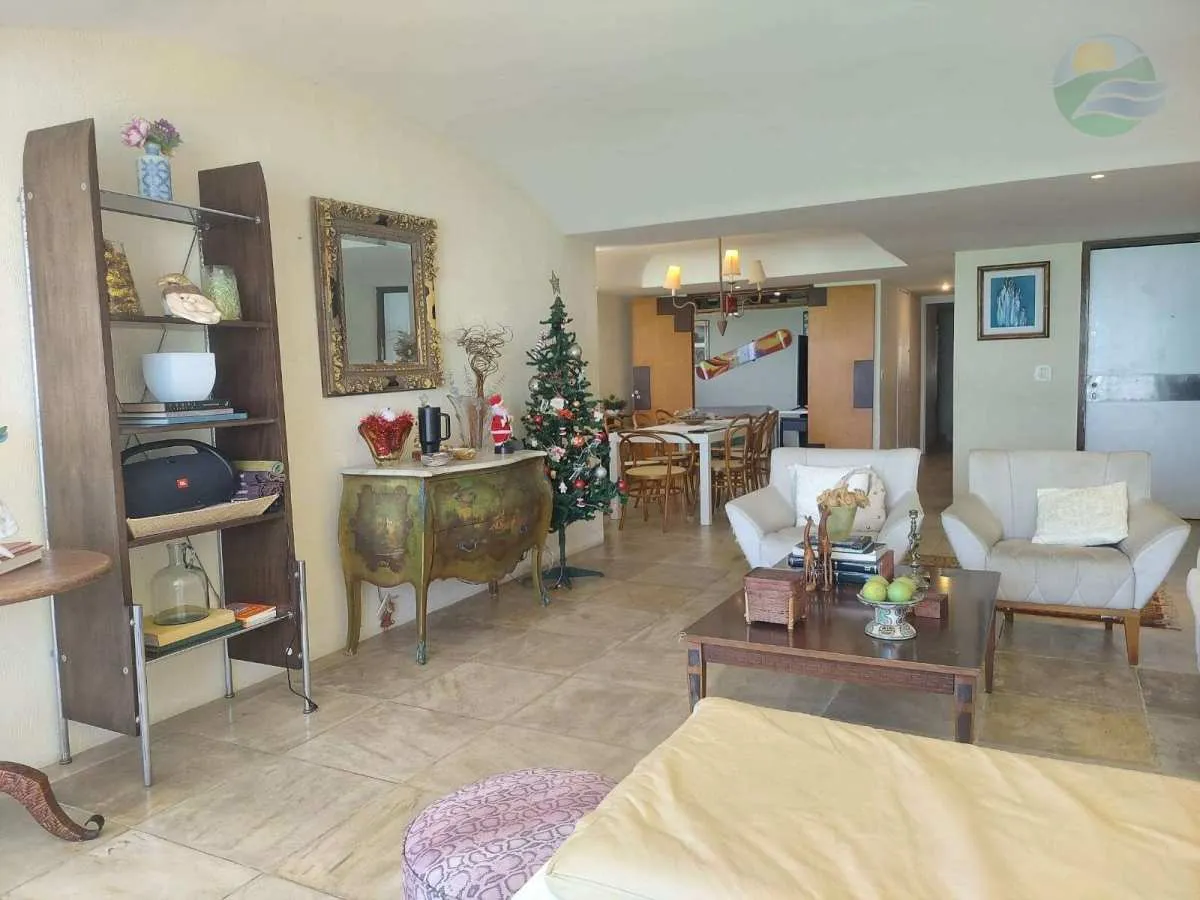 Imagem Apartamento com 3 quartos, andar alto, calçadão de Piedade, em Jaboatão dos Guararapes.