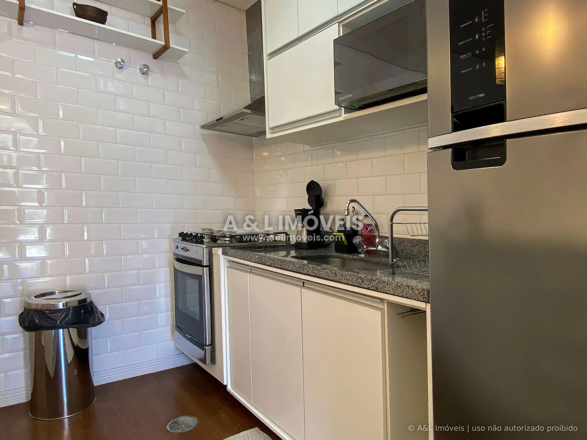 Imagem Duplex com 2 suítes e varanda no Capivari, Campos do Jordão