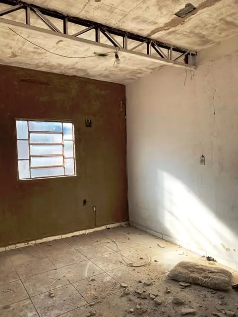 Imagem Casa à venda 2 Quartos, 5 Vagas, 300M², Laerte Assunção, Pindamonhangaba - SP