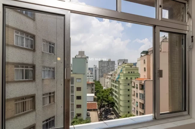 Imagem Apartamento à venda em São Paulo-SP, Vila Buarque: 1 quarto, 1 sala, 1 banheiro, 1 vaga e 32m² de área.