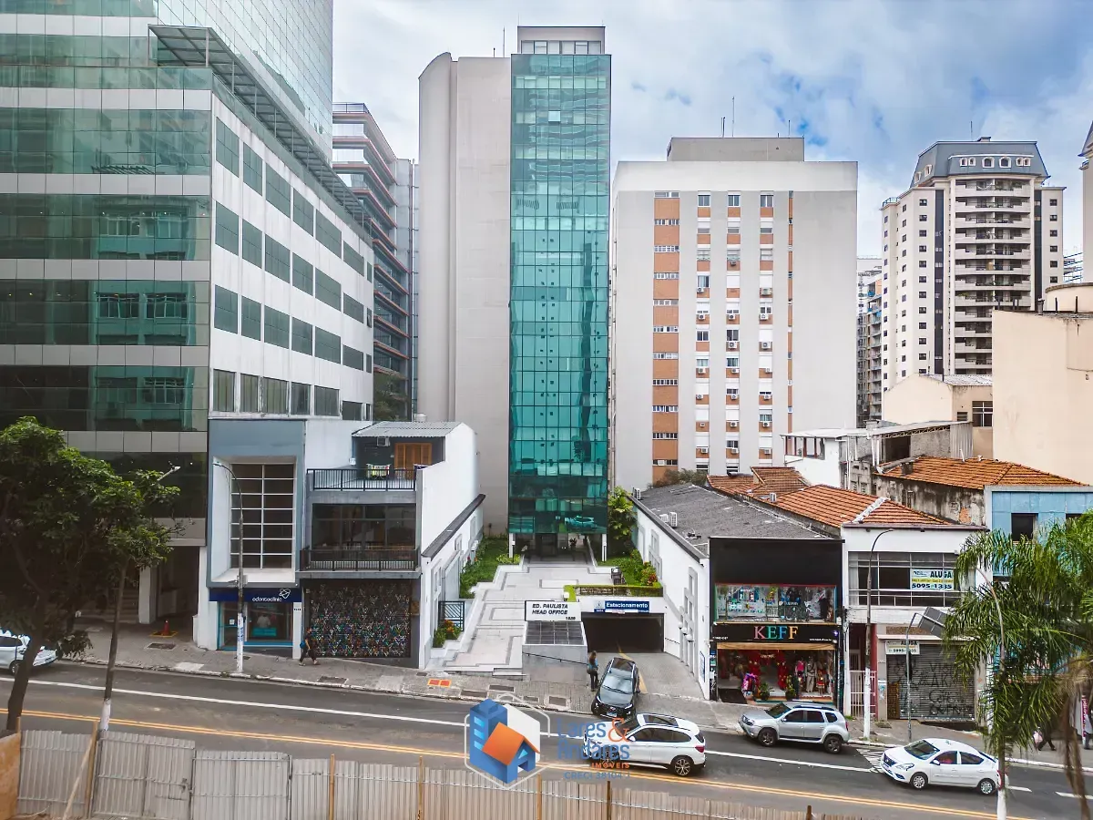 Imagem Conjunto comercial para venda em Cerqueira César, 88m²