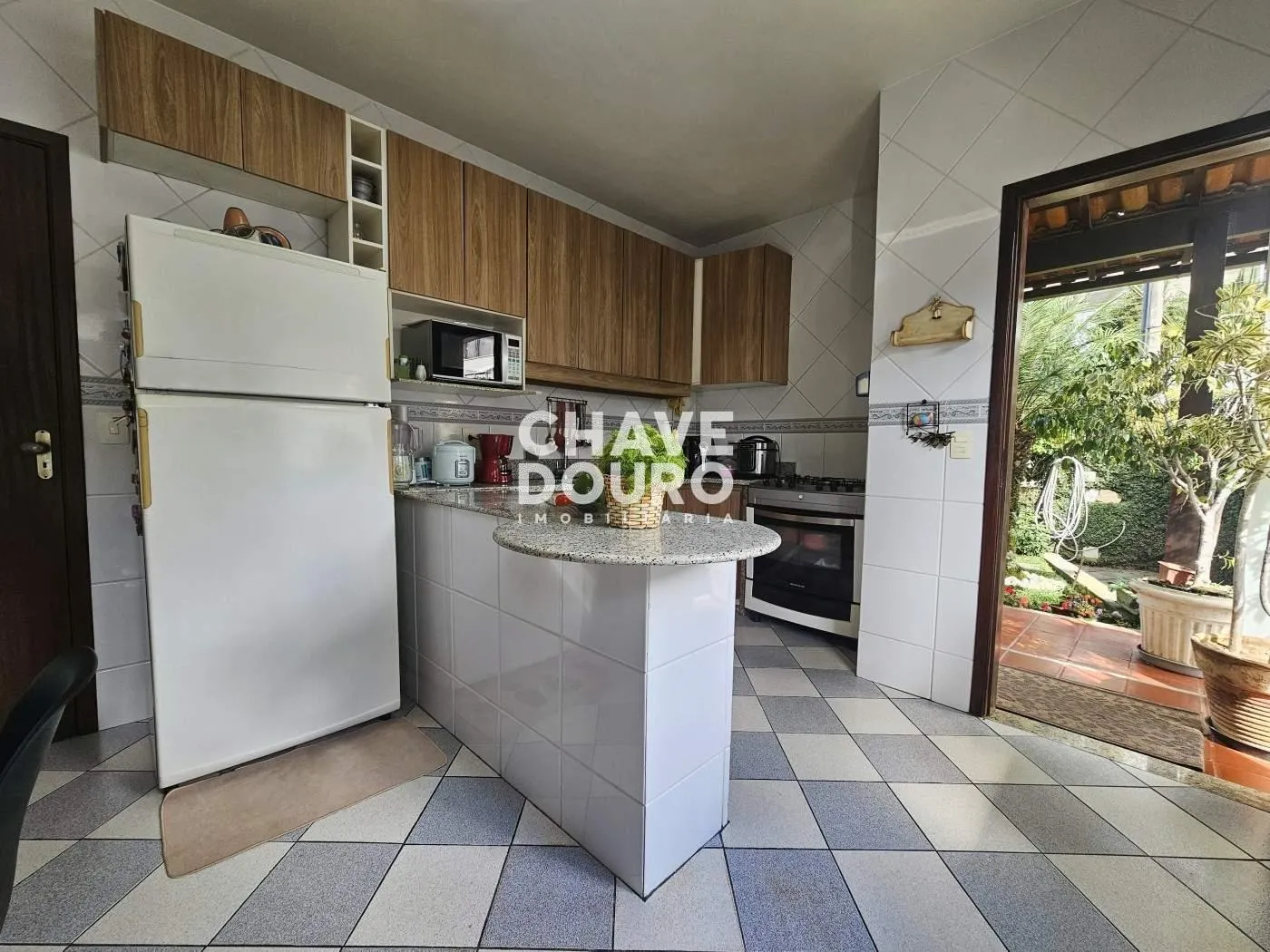 Imagem Linda casa no estilo colonial com lazer no centro da cidade!