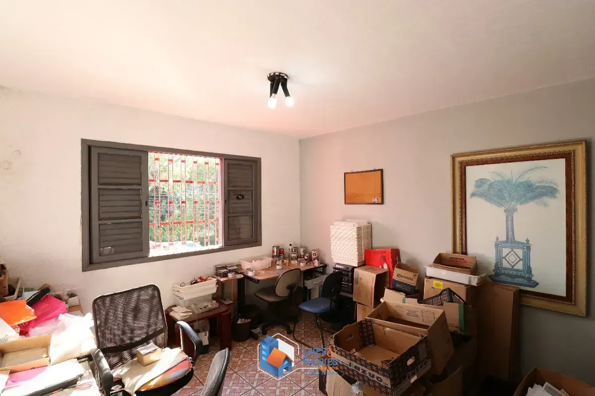 Imagem Sobrado para venda em Vila Ipojuca com 4 quartos, sendo 1 suíte, 520m²