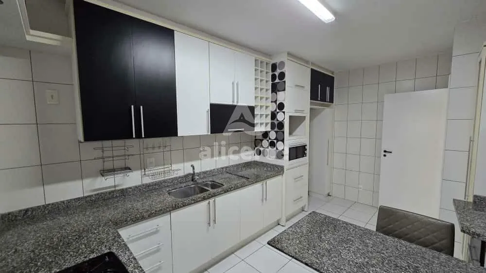 Imagem Apartamento à venda com 3 quartos 1 suíte, 129m² em Bom Abrigo Florianópolis