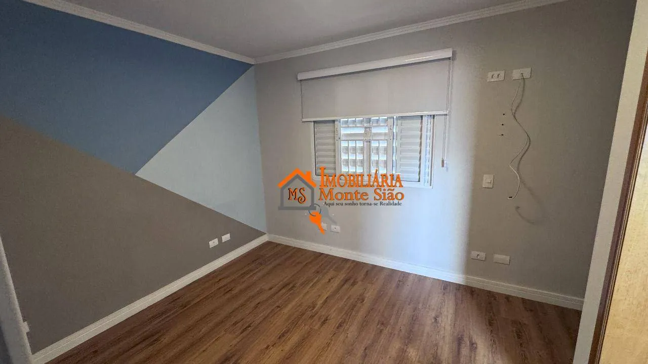 Imagem Sobrado com 3 dormitórios à venda, 189 m² por R$ 950.000,00 - Jardim Santa Clara - Guarulhos/SP