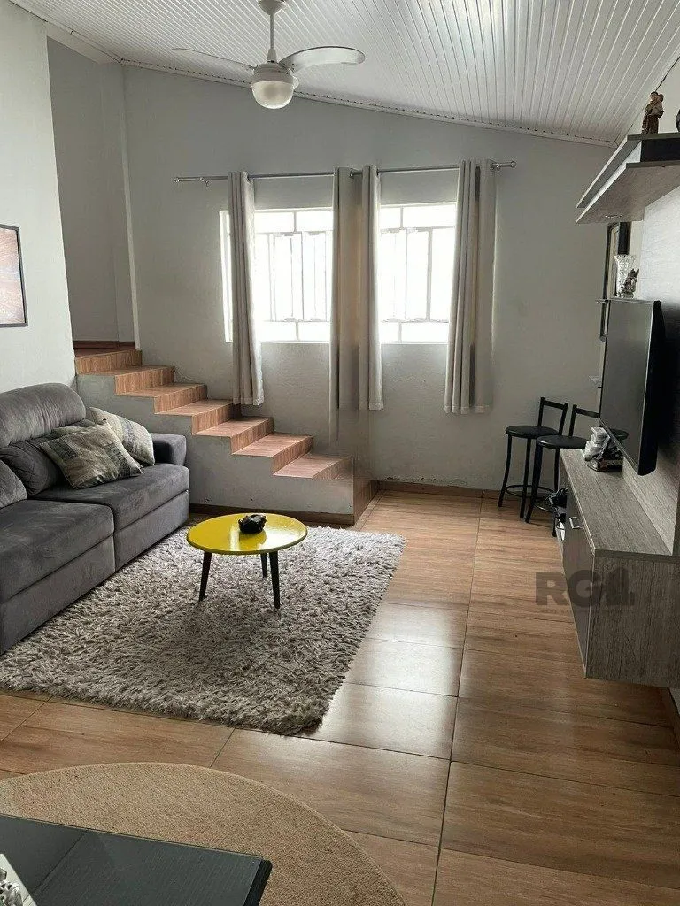 Imagem Casa de alvenaria, 03 dormitórios próximo a Av. Teresópolis