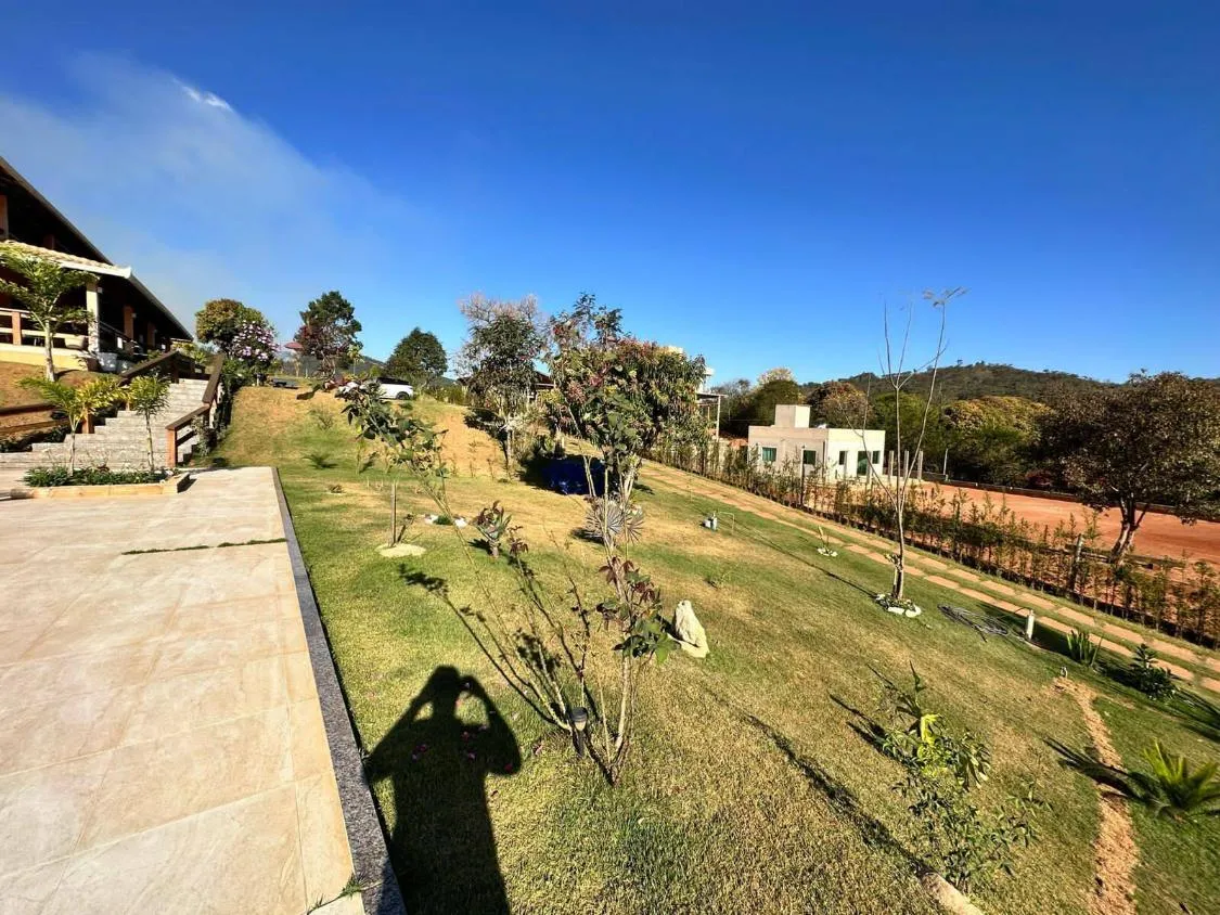 Imagem Vendo uma linda chácara em itatiaiuçu/MG , com área total de 3.400 m²,