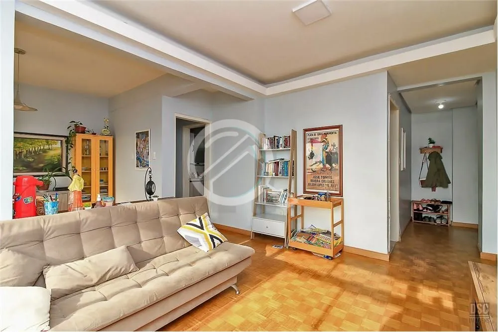 Imagem Já pensou morar em um amplo apartamento com uma linda vista ? Imóvel de 121m² de área, andar alt...