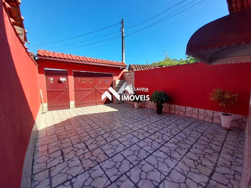 Imagem Casa com piscina na Praia de Mongagua