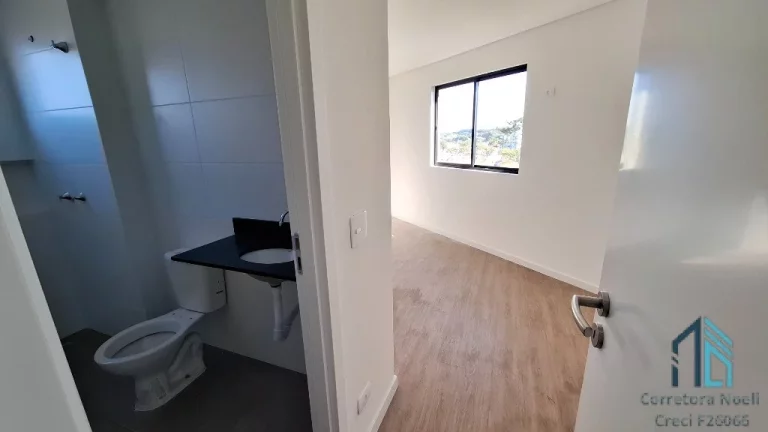 Imagem Apartamento desocupado andar alto, 03 quartos c/suíte no Tarumã em Curitiba PR