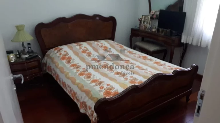 Imagem Apartamento bem espaçoso e repleto de armários. Living para 2 ambientes, lavabo, 3 dormitórios se...