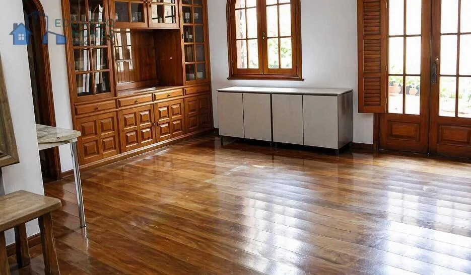 Imagem Casa ampla, arejada, confortável e muito conservada no Santa Lucia!