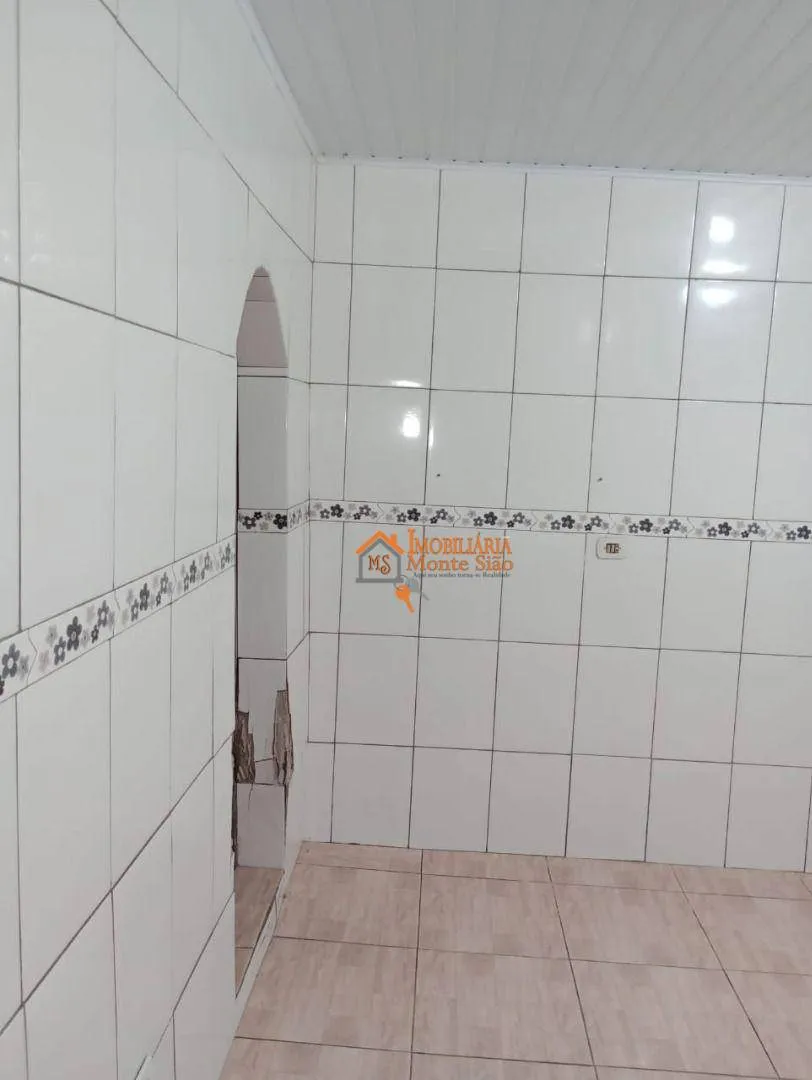 Imagem Casa com 3 dormitórios à venda por R$ 318.000,00 - Água Chata - Guarulhos/SP