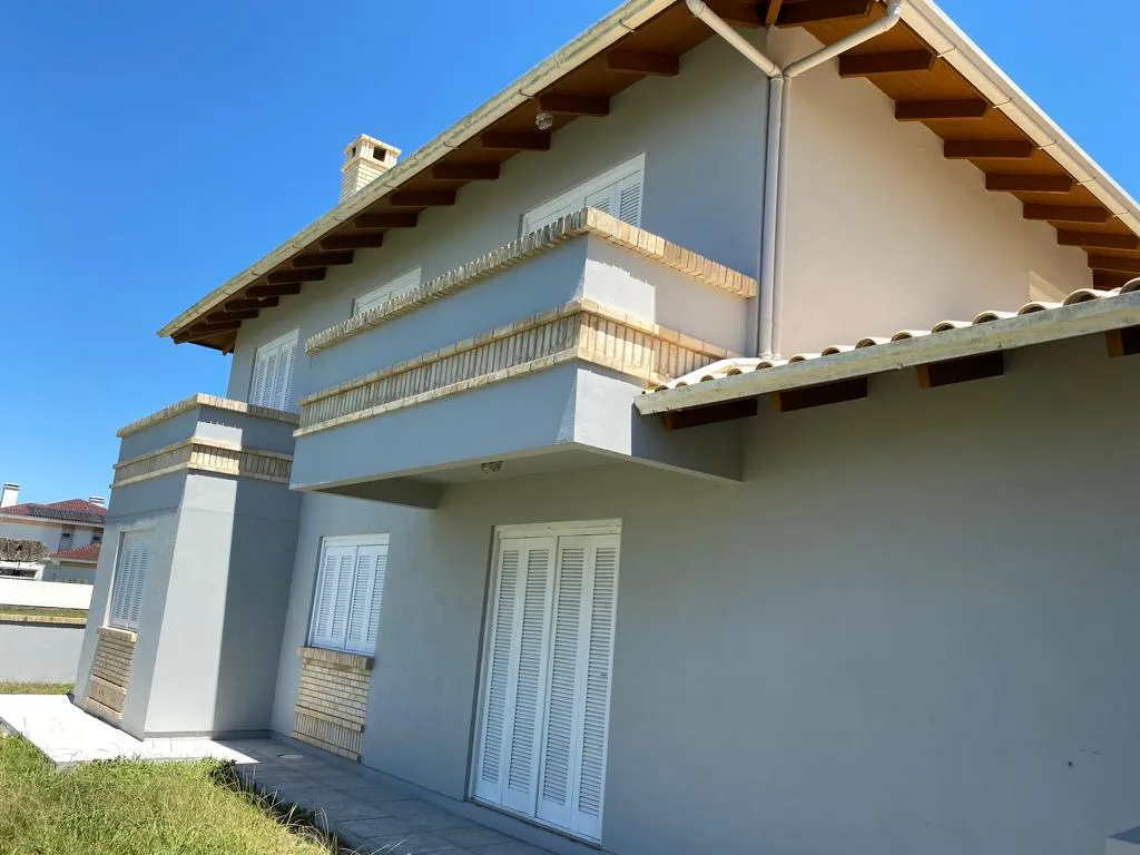 Imagem Sobrado 5 Dormitórios - Bairro Atlantida