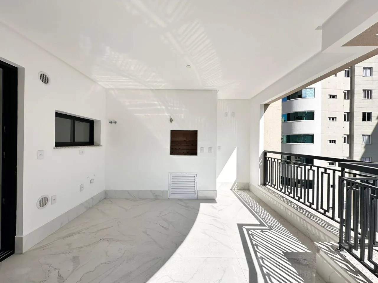 Imagem Apartamento à venda com 185m2 por R$ 3.300.000,00