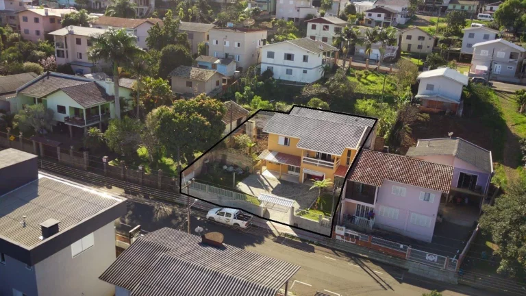 Imagem Casa para Venda em Concórdia, Santa Cruz, 4 dormitórios, 3 banheiros, 2 vagas