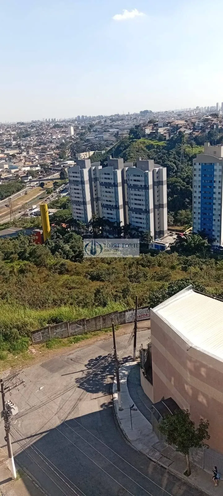 Imagem Apartamento com 2 dormitórios 1 vaga de garagem no Jardim Santa Terezinha.