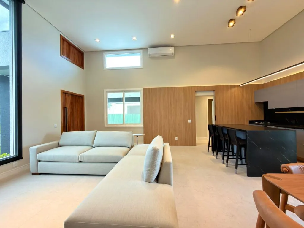 Imagem Casa em Condominio 3 Dormitórios - Bairro --