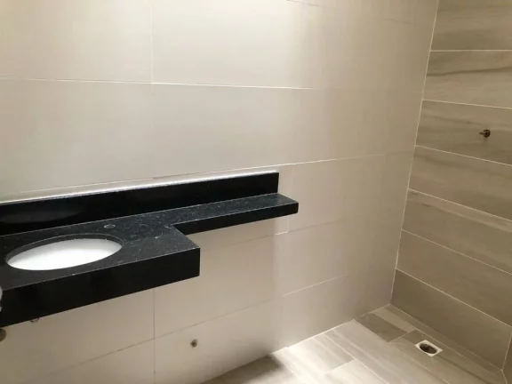 Imagem Sobrado com 2 dormitórios à venda, 60 m² por R$ 390.000,00 - Caiçara - Praia Grande/SP