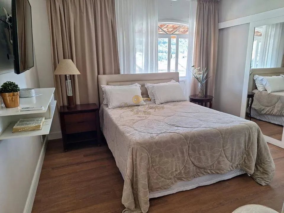 Imagem Casa para Venda em Teresópolis / RJ no bairro Várzea