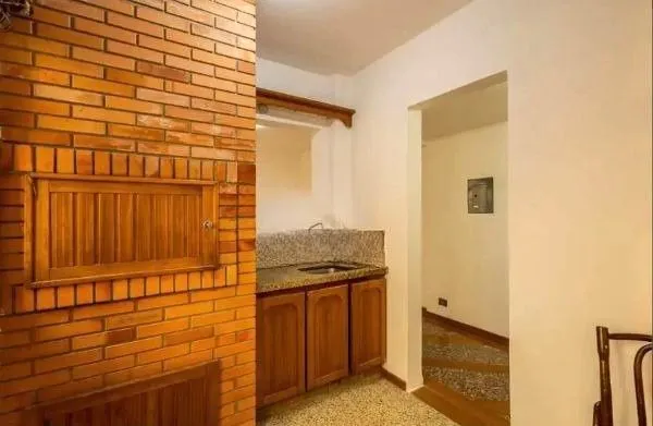 Imagem Apartamento na Cidade Baixa de 3 dormitórios e 1 vaga DESOCUPADO