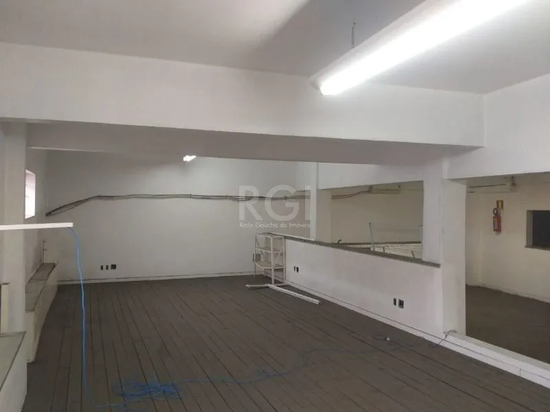 Imagem Loja para Locação na av crsitóvao prox total - 600m²,