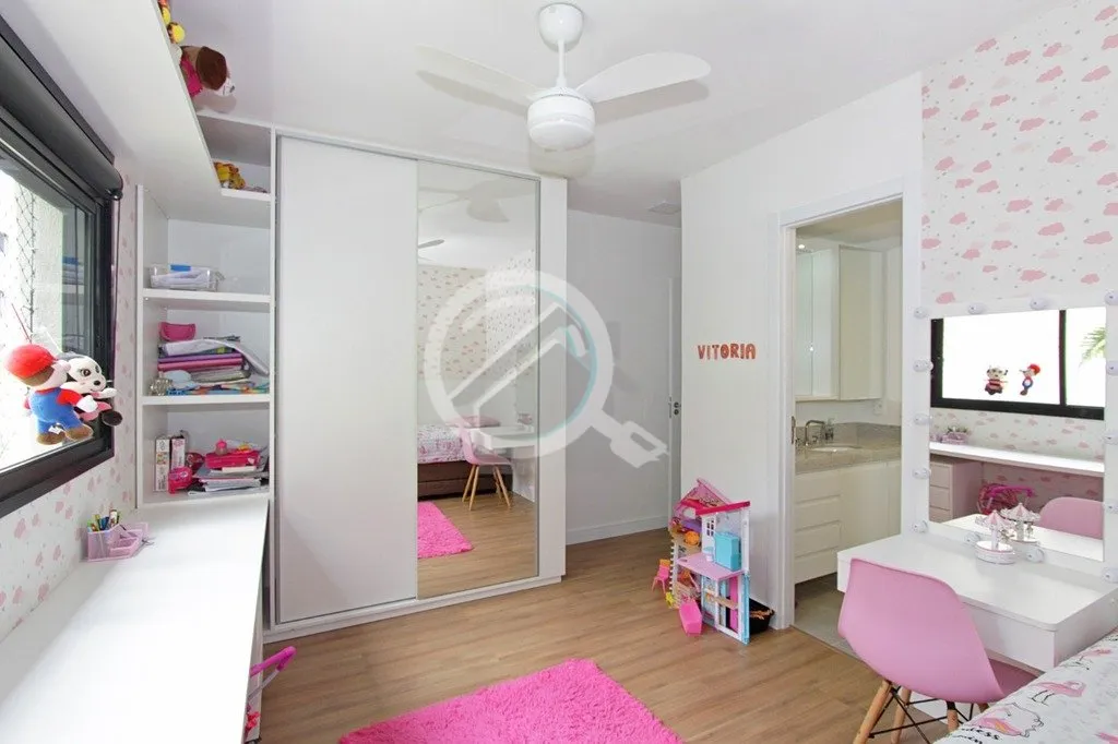 Imagem Excelente apartamento MOBILIADO de 3 Suites. Empreendimento de alto padrão no bairro Menino Deus! L...