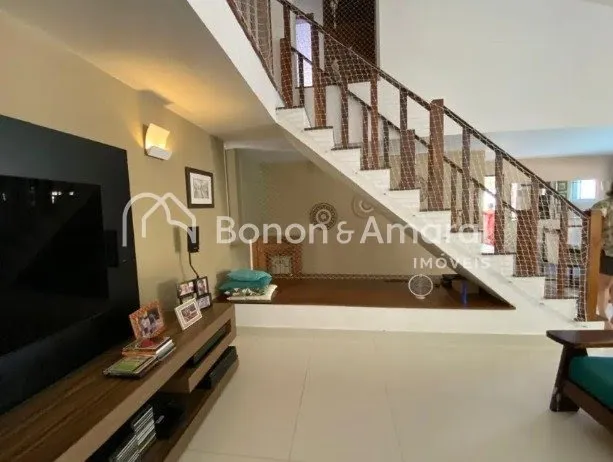 Imagem **Linda Casa à Venda na Cidade Universitária - Barão Geraldo, Campinas, SP**