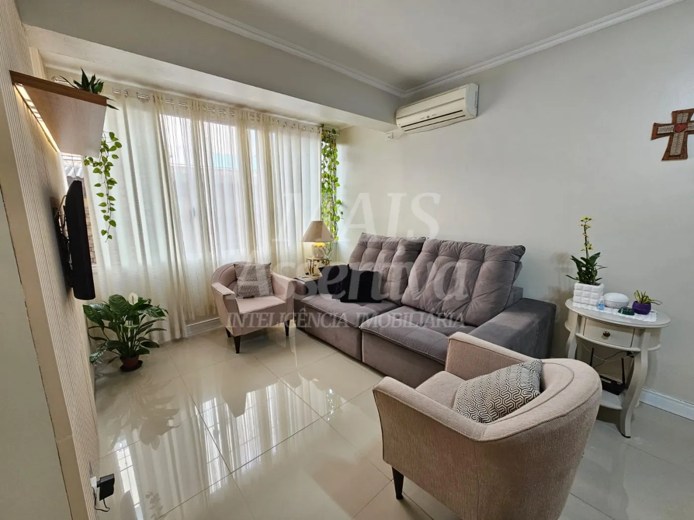 Imagem Apartamento térreo, semi mobiliado para venda - 66m²