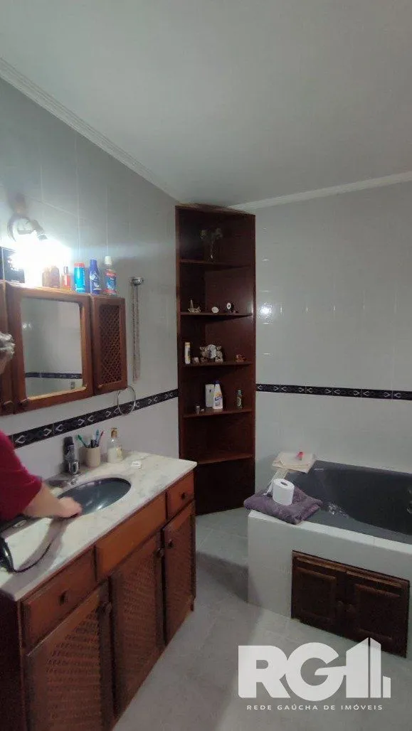 Imagem Casa a venda com 4 dorm, 396m² Rua Ludwig Jacob Hubler, - Jardim Itú Sabará