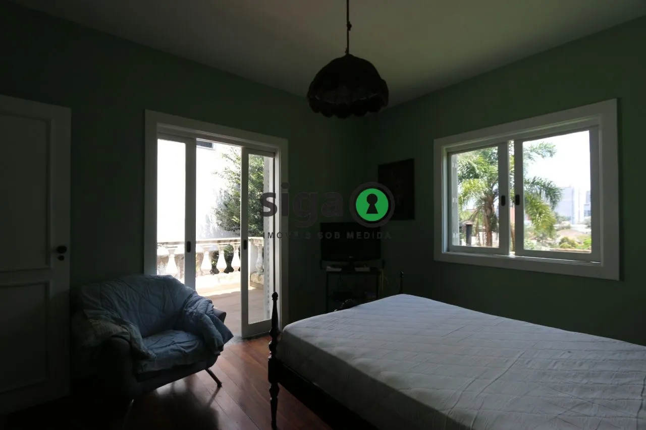 Imagem Casa a venda no Morumbi com 400m² área útil, 900m² terreno
