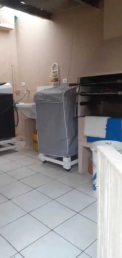 Imagem Oportunidade Imperdível: Venda de 02 Imóveis em Excelente Localização.