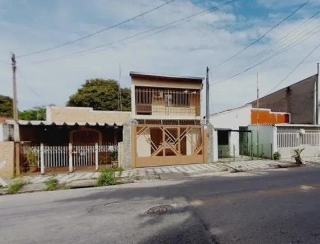 Imagem Casa 3 dormitórios Zona Leste de Sorocaba-SP