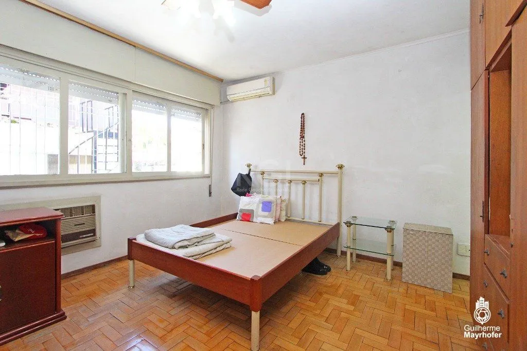 Imagem Casa para Venda - 215m², 3 dormitórios, sendo 1 suites, 3 vagas - Sarandi