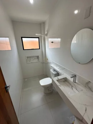 Imagem Casa térrea de 3 dormitórios com suíte sozinha no terreno