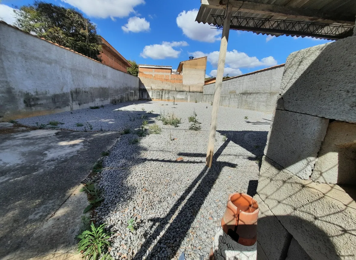 Imagem Terreno 360 m² à venda em Dom Bosco, Poços de Caldas