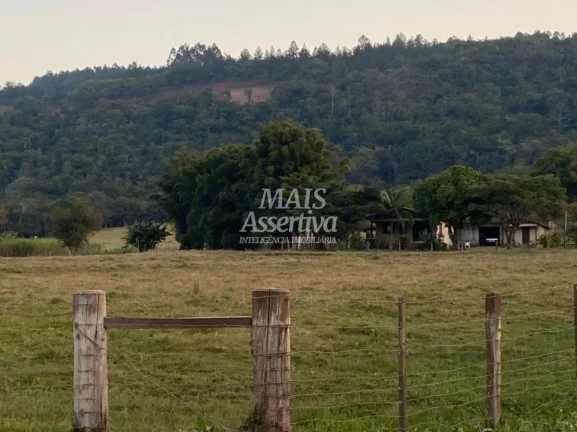 Imagem Sítio / Chácara 5 quartos para Venda no bairro Fazenda Fialho em Taquara