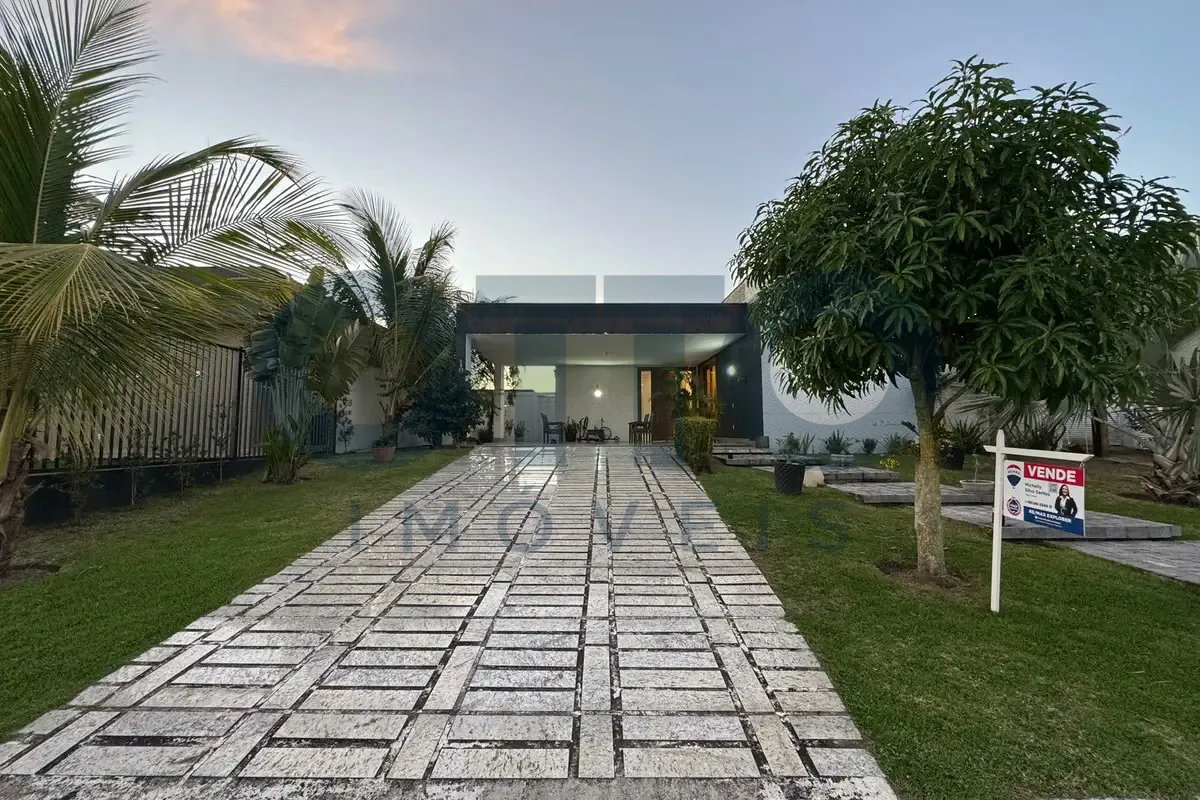 Imagem Casa com 4 quartos e 4 suítes para venda em Outeiro de São Francisco, Porto Seguro
